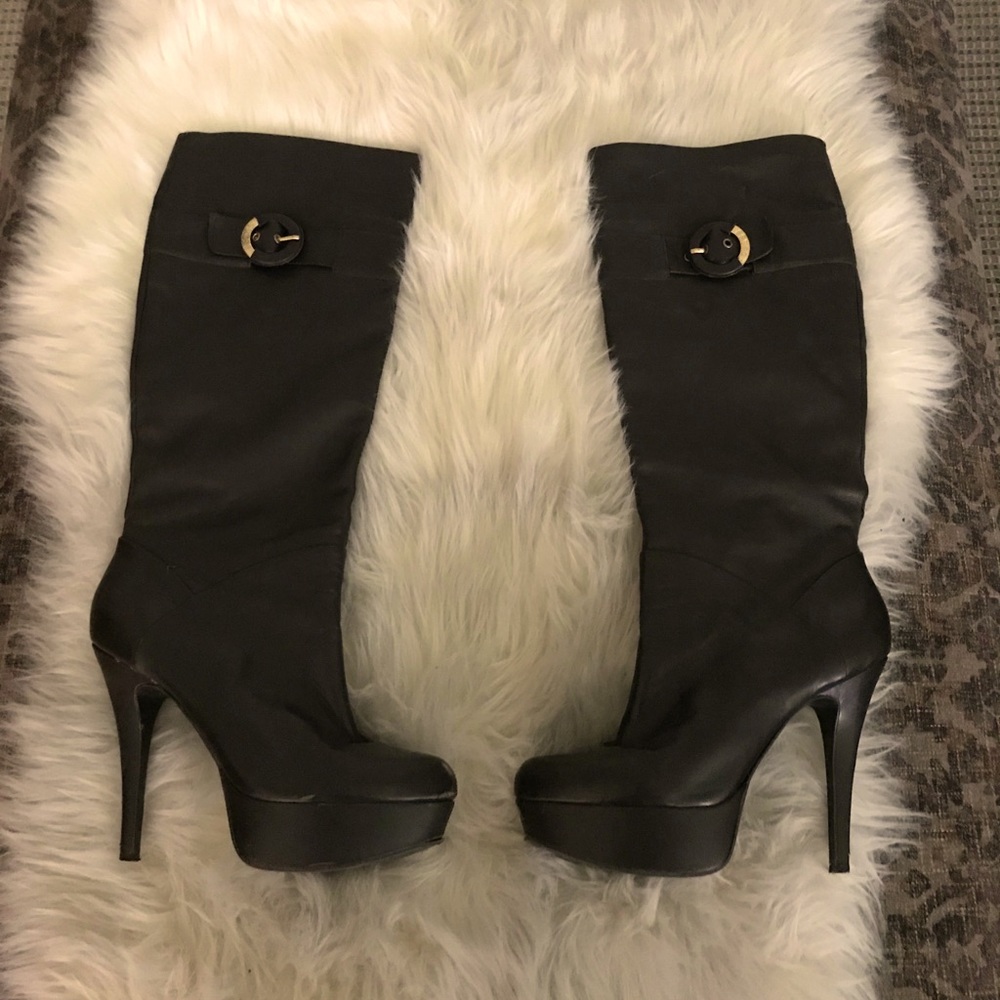 Guess Brand- Leather dark coco brown w gold buckle